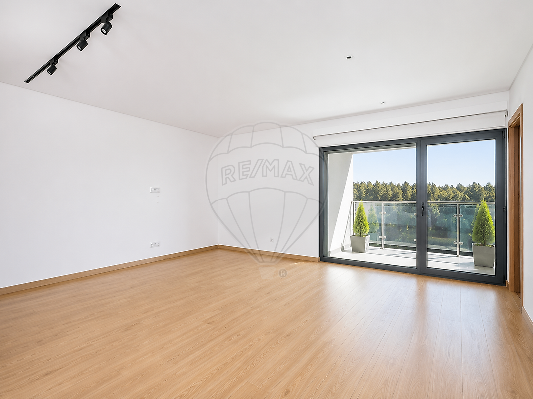 Apartamento T2 para arrendar em Odivelas
