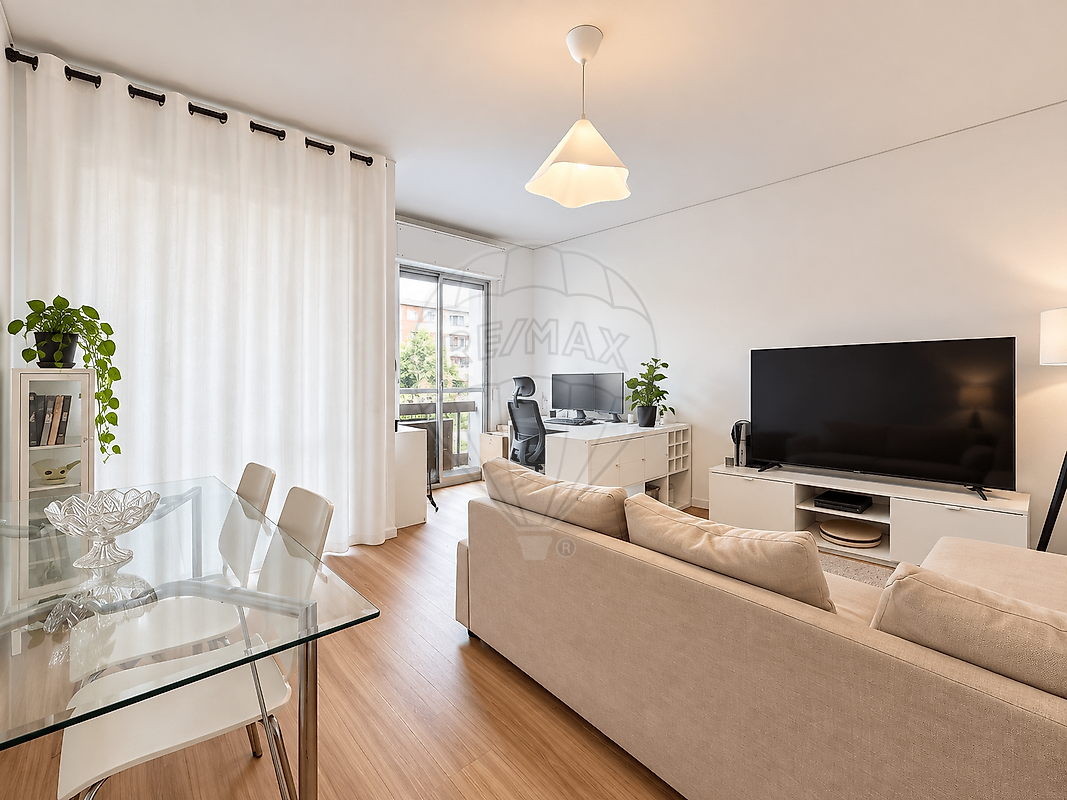 Apartamento T2 à venda em Loures