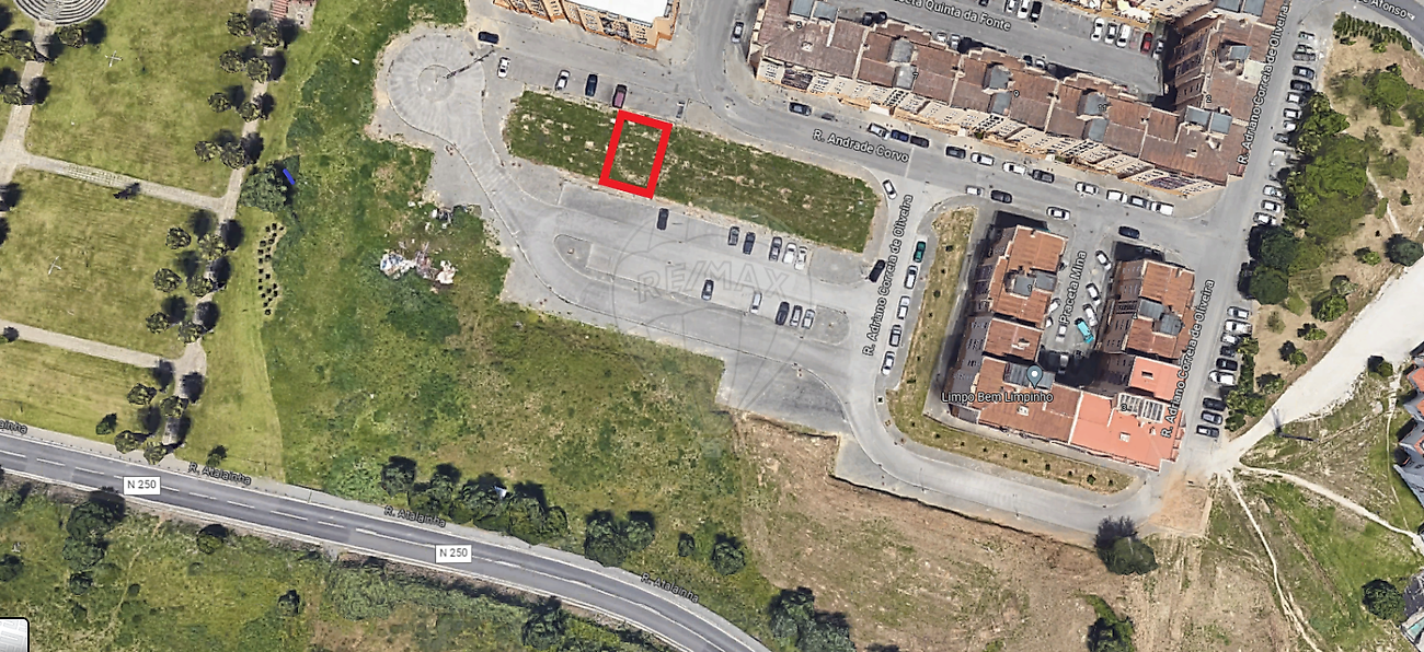 Terreno  à venda em Loures