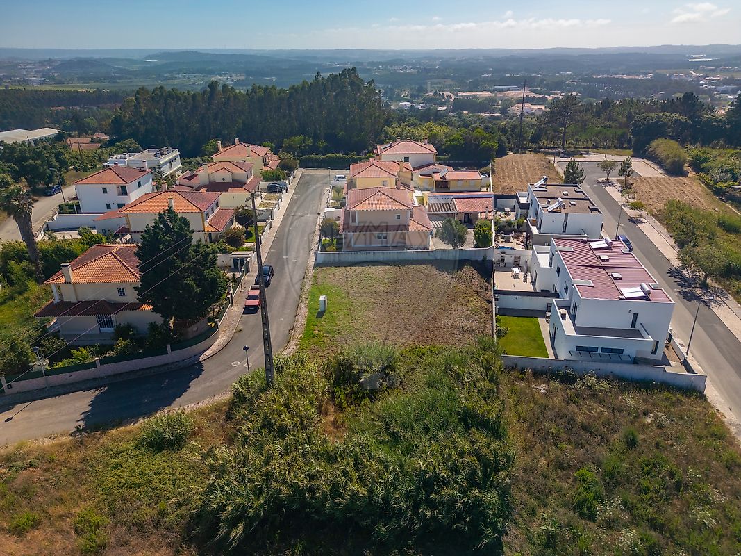 Land for sale in Caldas da Rainha, Portugal — €85,000