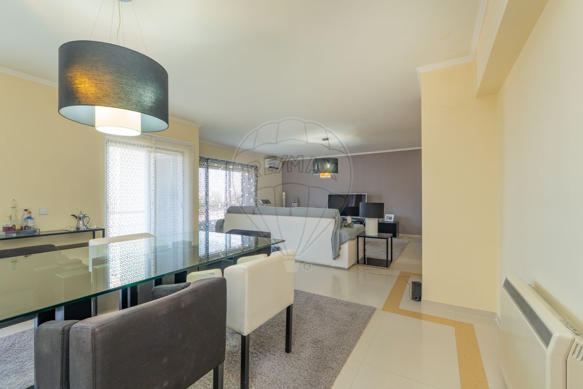 Apartamento T4 para venda