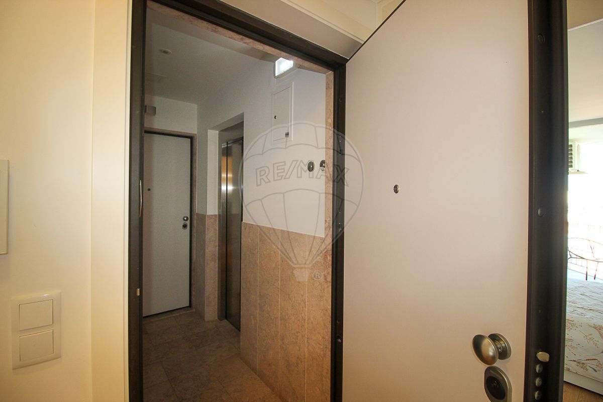 listing 123251210-182 picture-0
