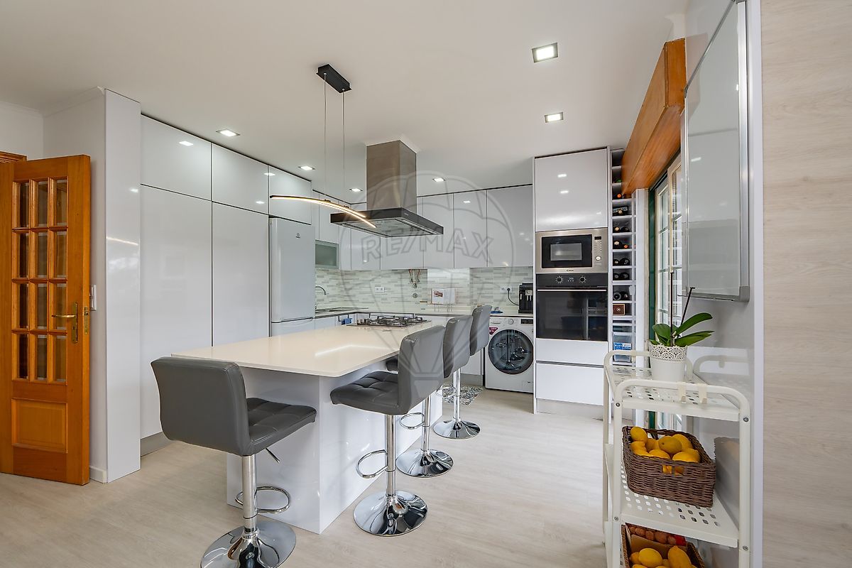 Apartamento T4 para venda