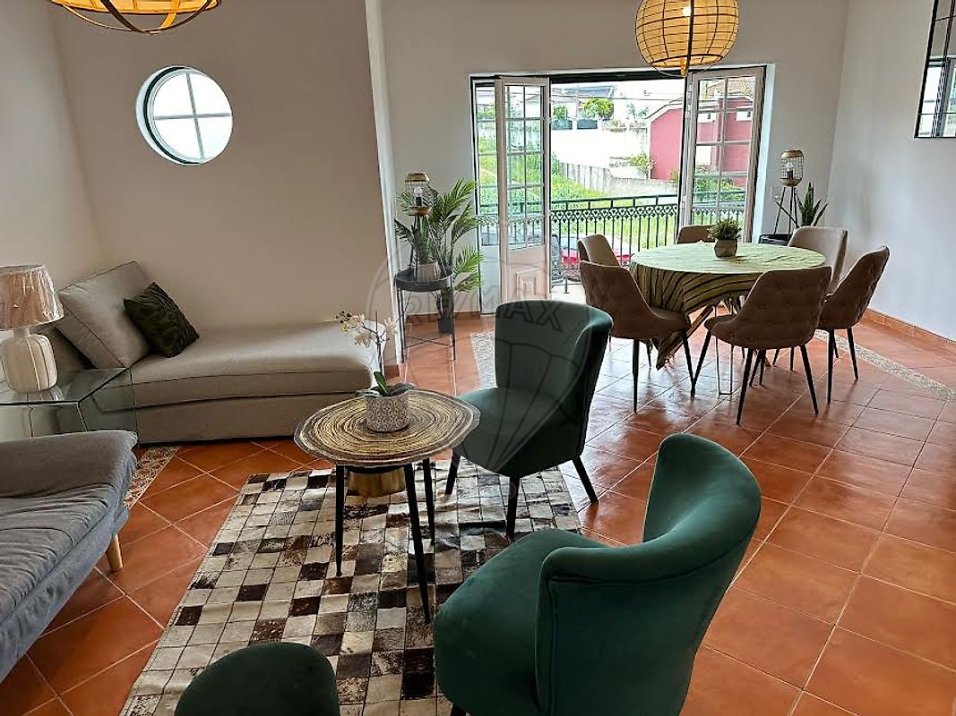 Moradia T5 para venda