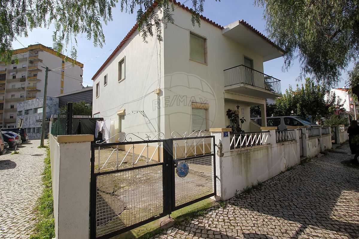 Moradia T6 à venda em Vila Franca de Xira