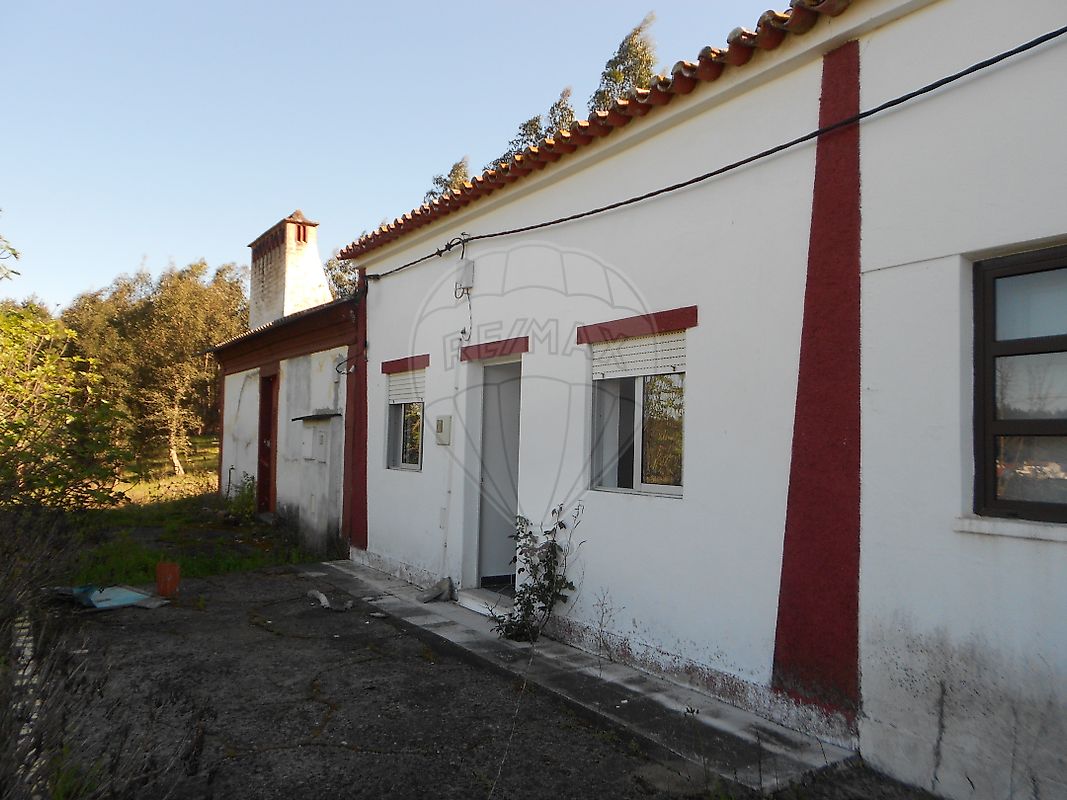 Moradia - São Miguel do Rio Torto e Rossio ao Sul do Tejo, Abrantes, Santarém