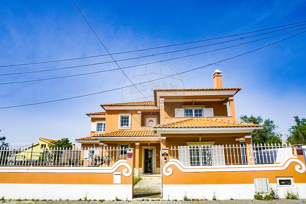 Moradia T4 à venda em Setúbal