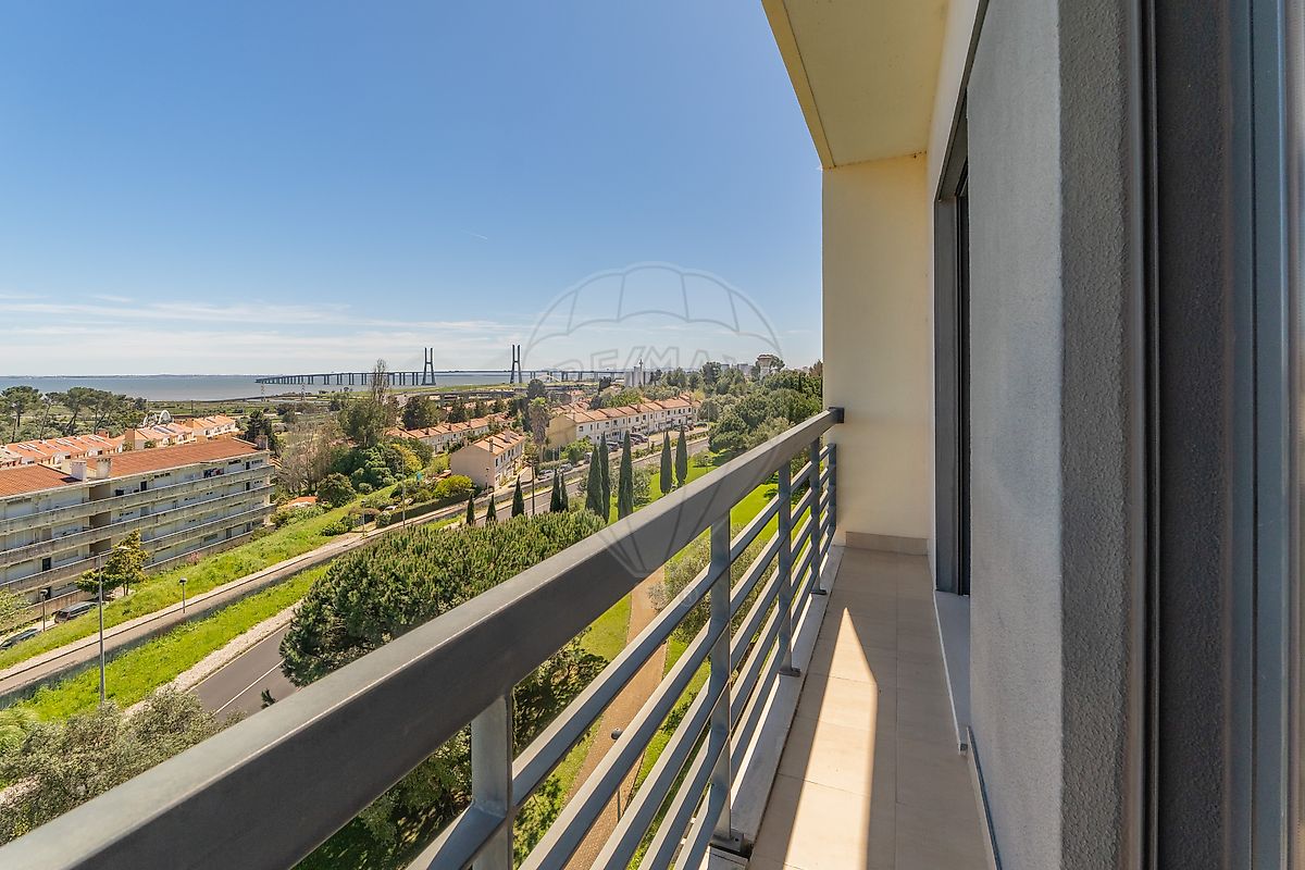 Apartamento T4 à venda em Loures