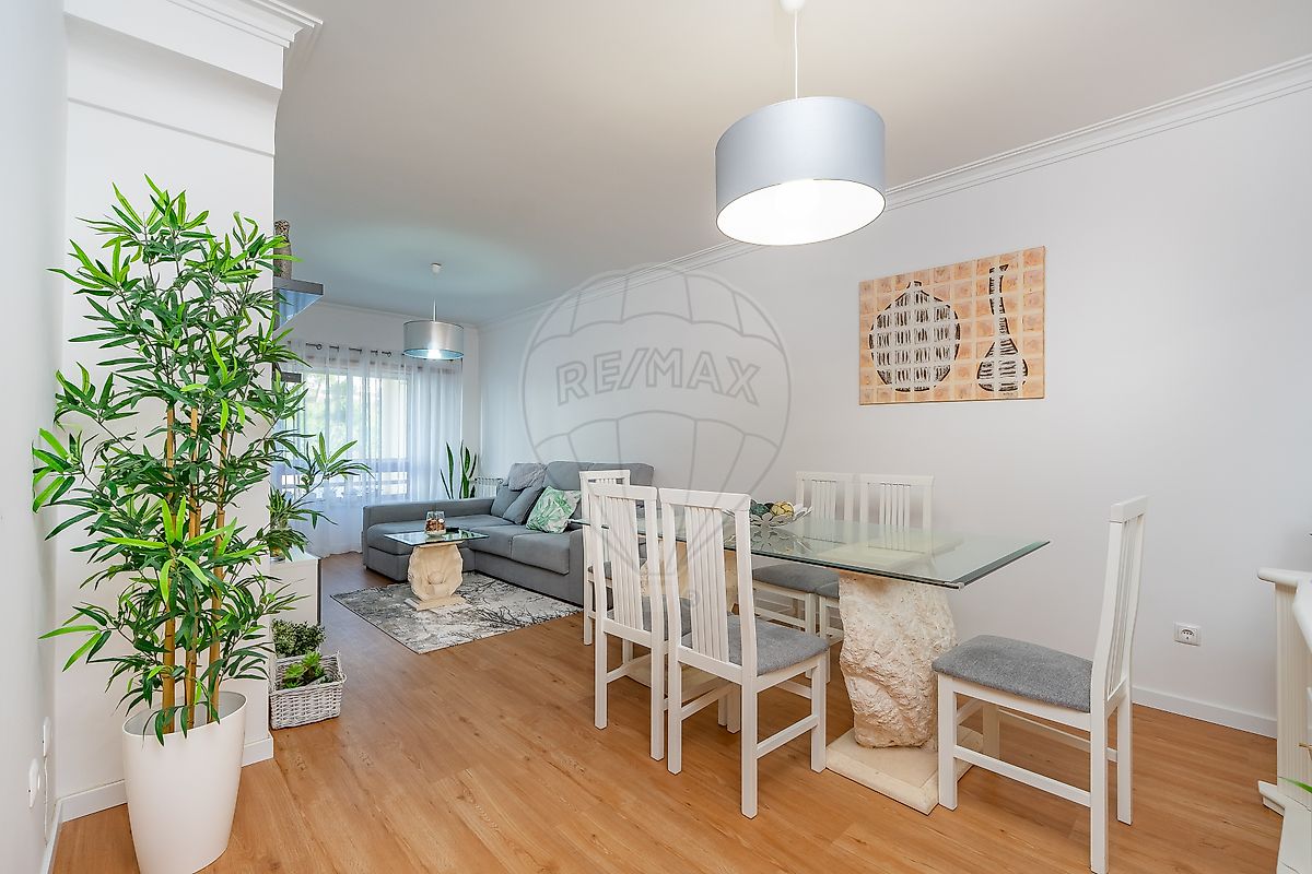 Apartamento T2 à venda em Odivelas