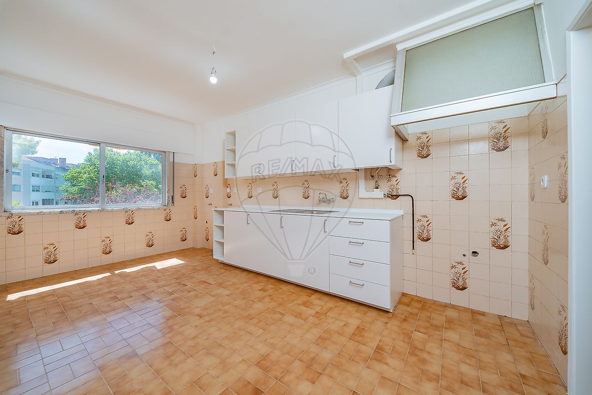 Apartamento T2 à venda em Sintra