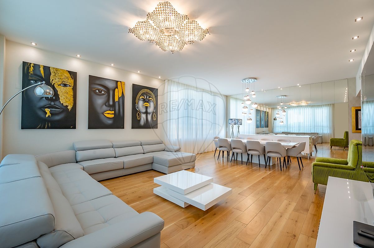 Apartamento T4 em Lumiar 1