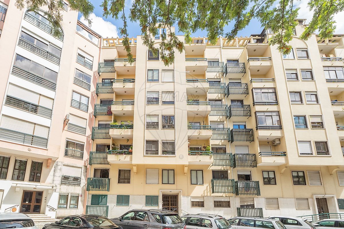 Apartamento T3 à venda em Sintra