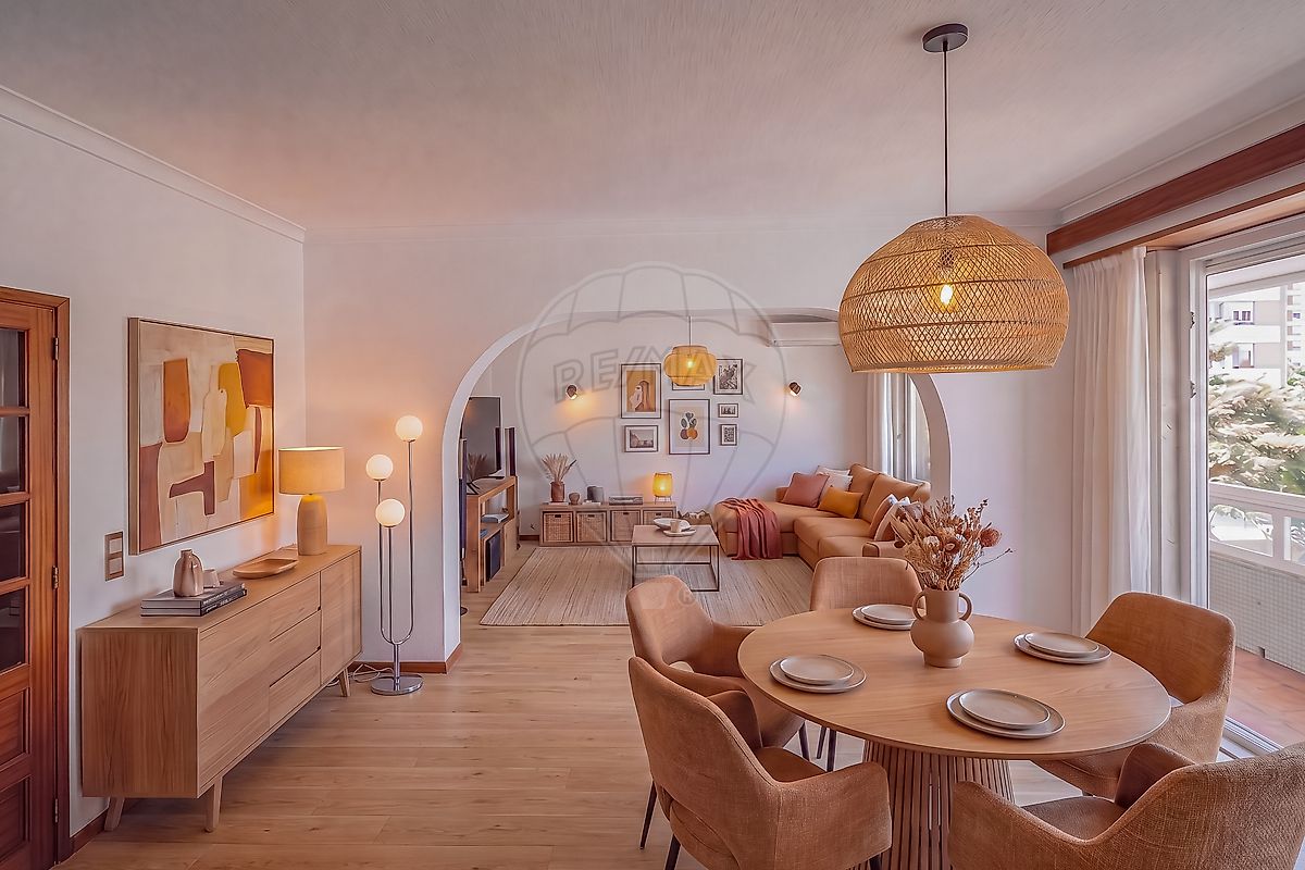 Apartamento T3 à venda em Loures