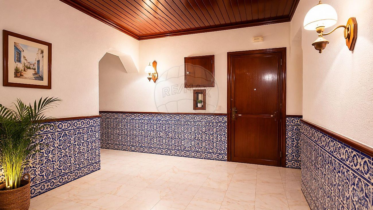 Apartamento T4 à venda em Amadora