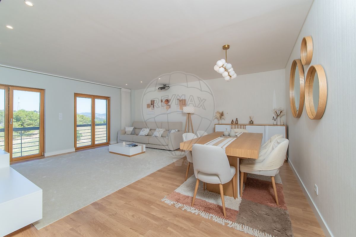 Apartamento - Santa Iria de Azoia, São João da Talha e Bobadela, Loures, Lisboa