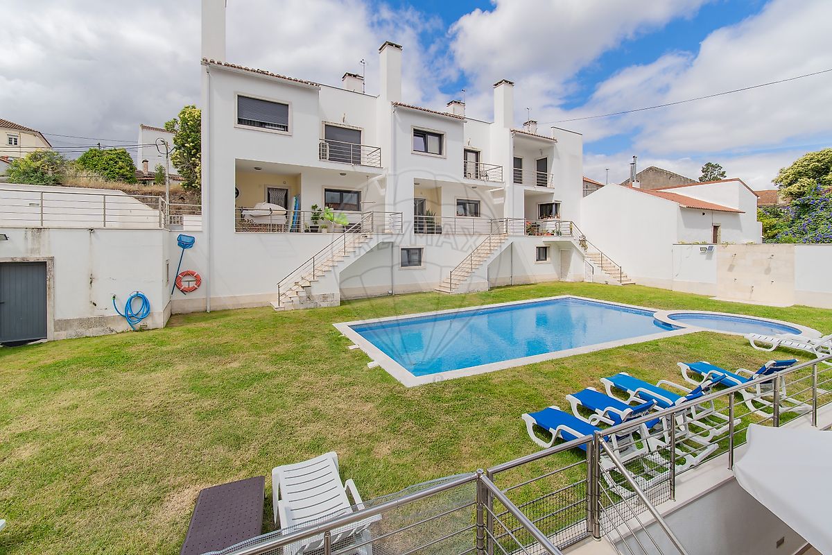 Apartamento T3 à venda em Loures