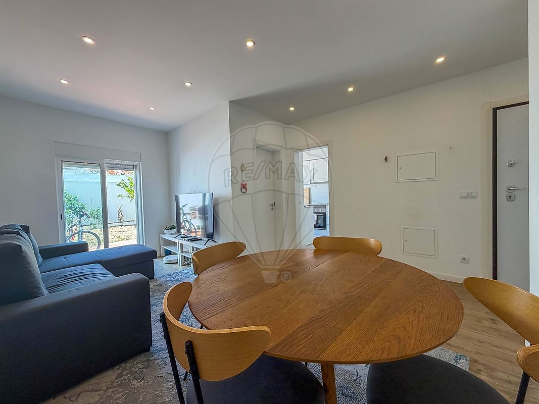 Apartamento T2 à venda em Seixal