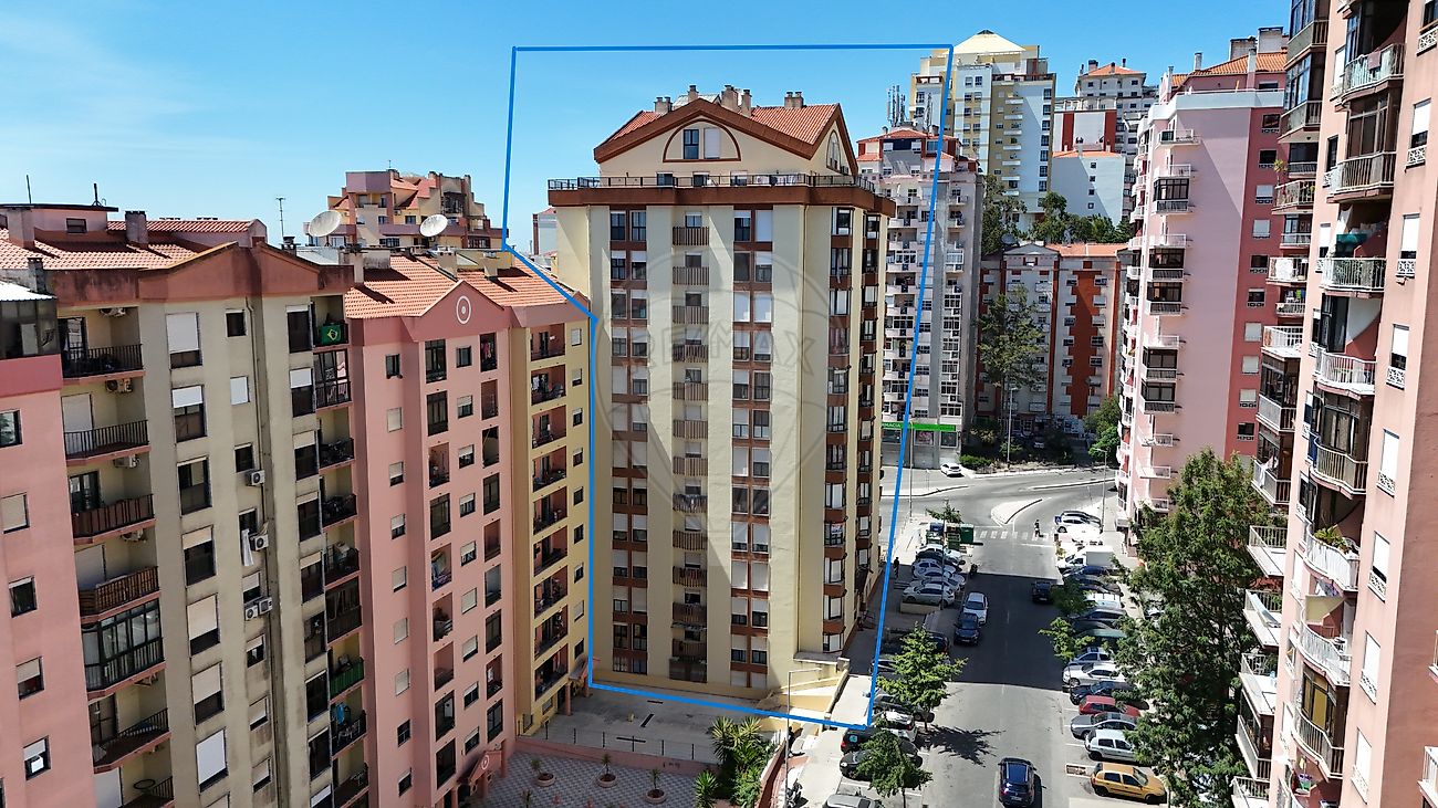 Apartamento T2 à venda em Sintra