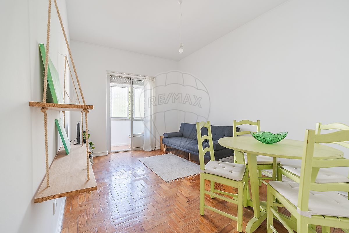 Apartamento T1 à venda em Loures