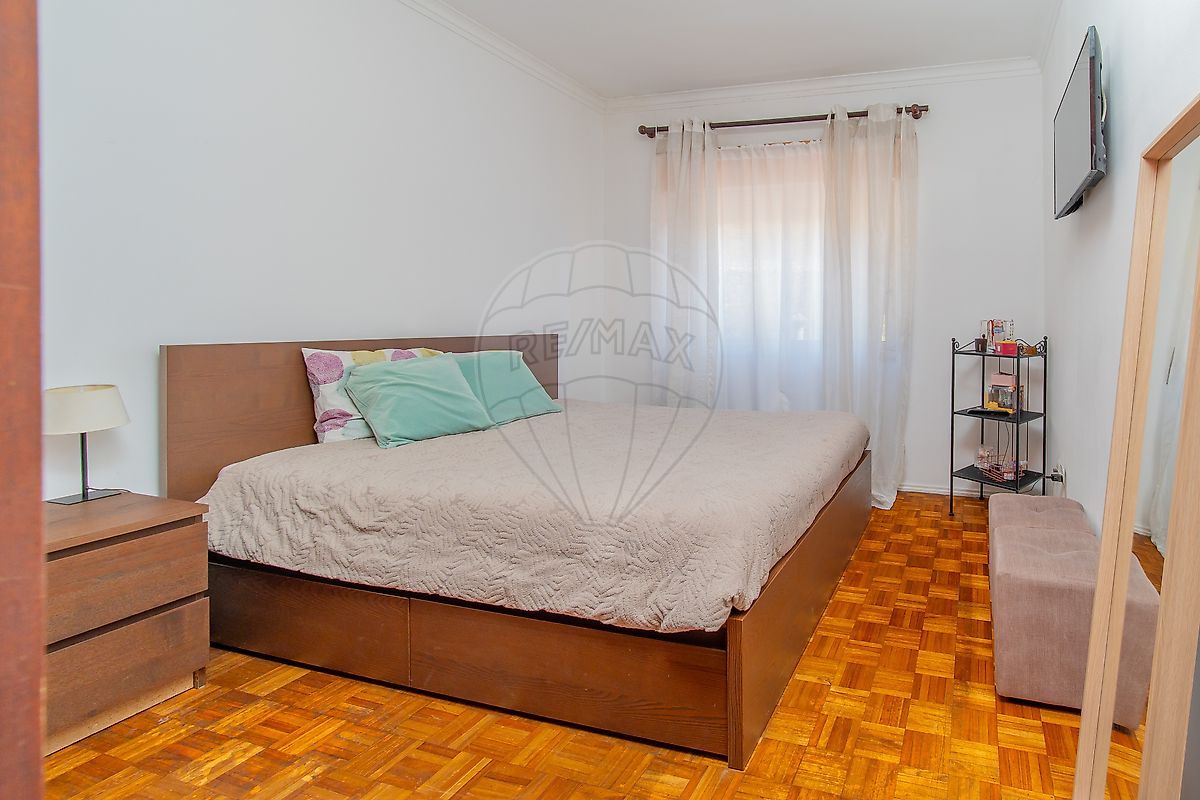 Apartamento T2 à venda em Mina de Água, Amadora — foto 8