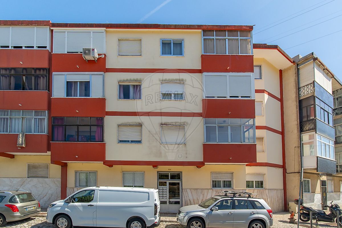 Apartamento T2 à venda em Mina de Água, Amadora — foto 16