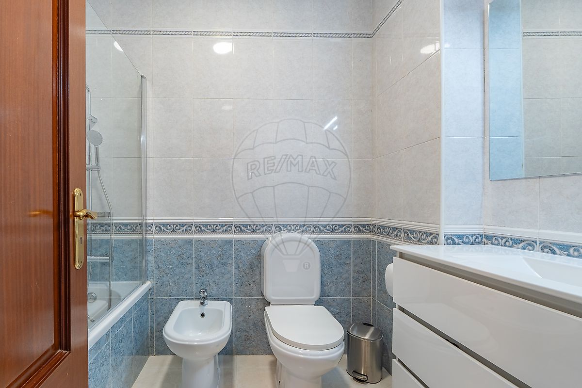 Apartamento T4 à venda em Santa Iria de Azoia, São João da Talha e Bobadela, Loures — foto 16