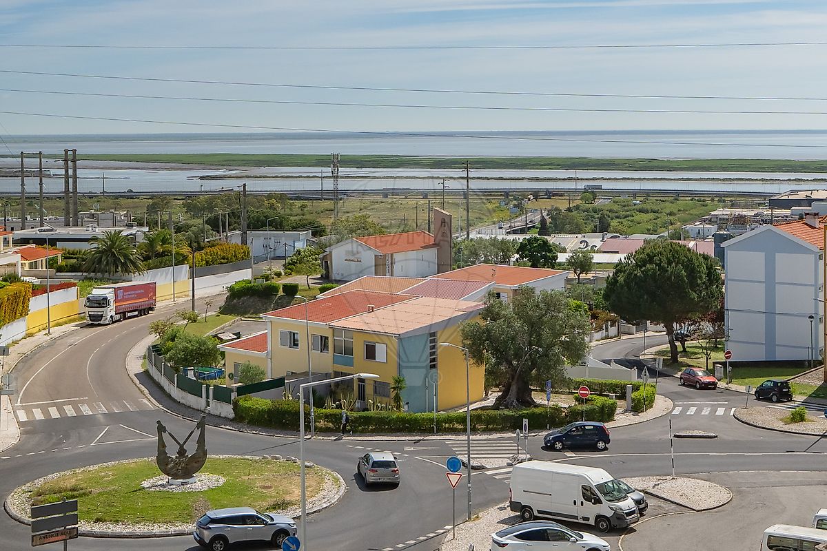 Apartamento T4 à venda em Santa Iria de Azoia, São João da Talha e Bobadela, Loures — foto 12