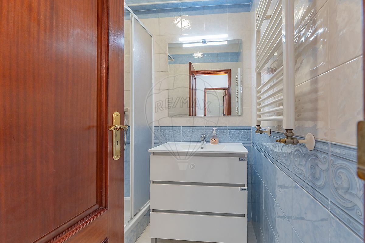 Apartamento T4 à venda em Santa Iria de Azoia, São João da Talha e Bobadela, Loures — foto 23