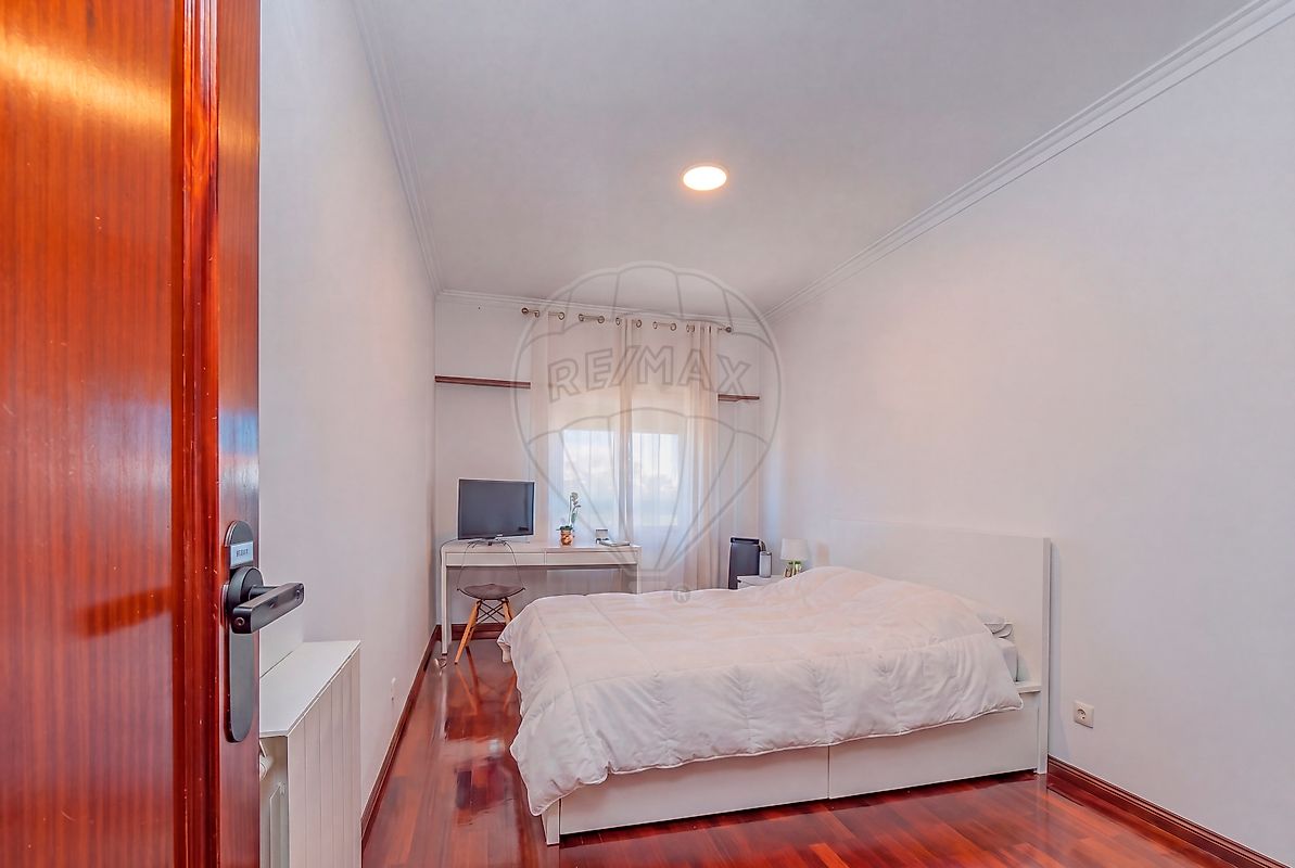 Apartamento T4 à venda em Santa Iria de Azoia, São João da Talha e Bobadela, Loures — foto 15