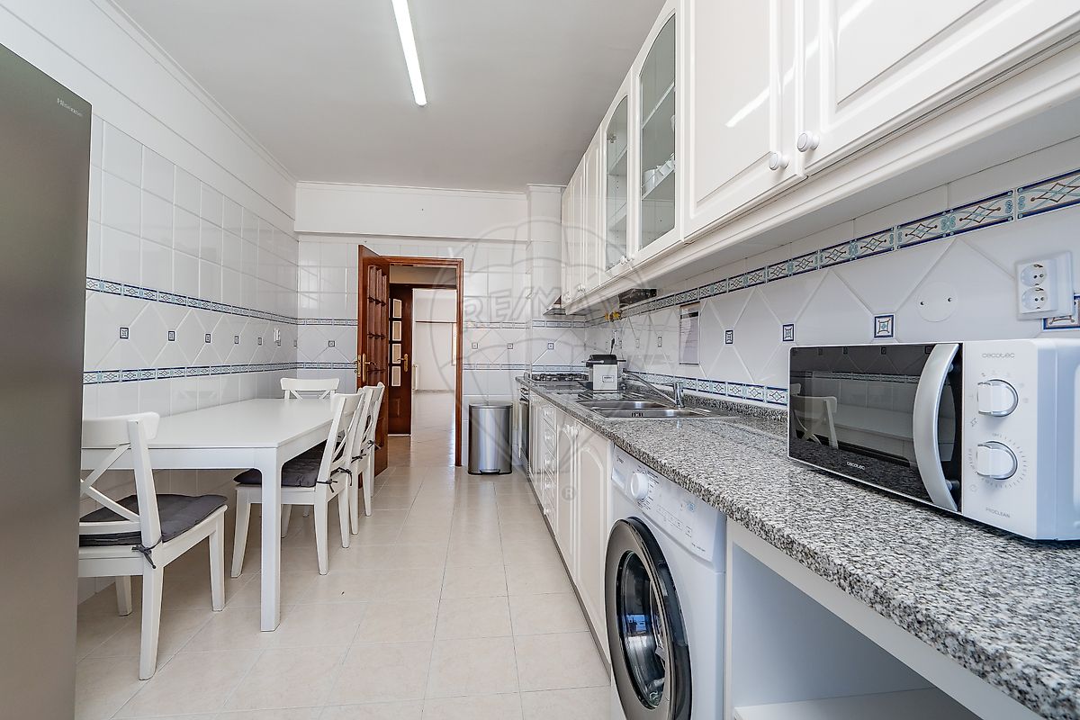 Apartamento T4 à venda em Santa Iria de Azoia, São João da Talha e Bobadela, Loures — foto 5