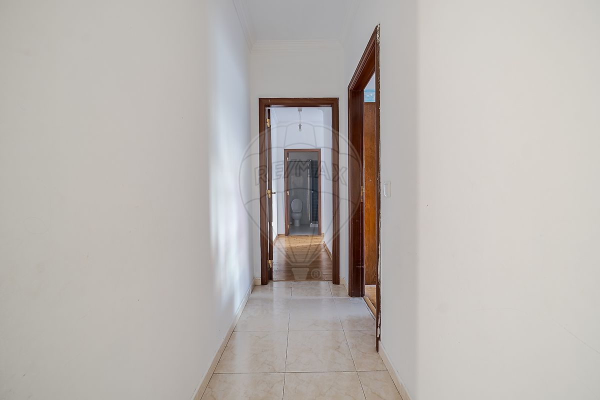Apartamento T2 à venda em Casal de Cambra, Sintra — foto 8