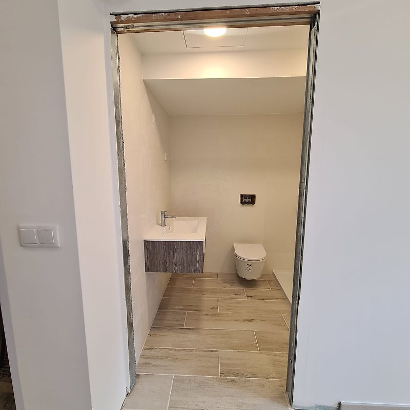 listing 123291236-65 picture-0