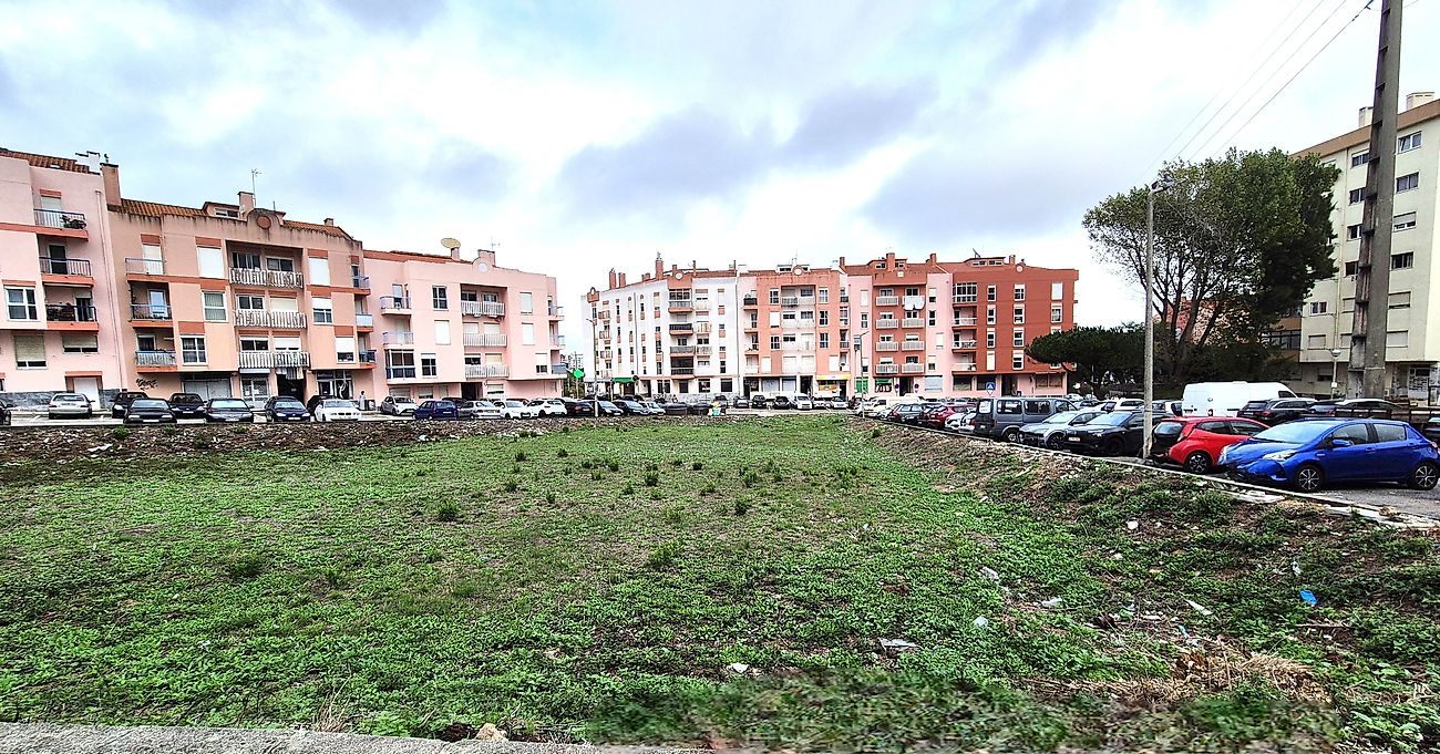 Terreno à venda em Sintra