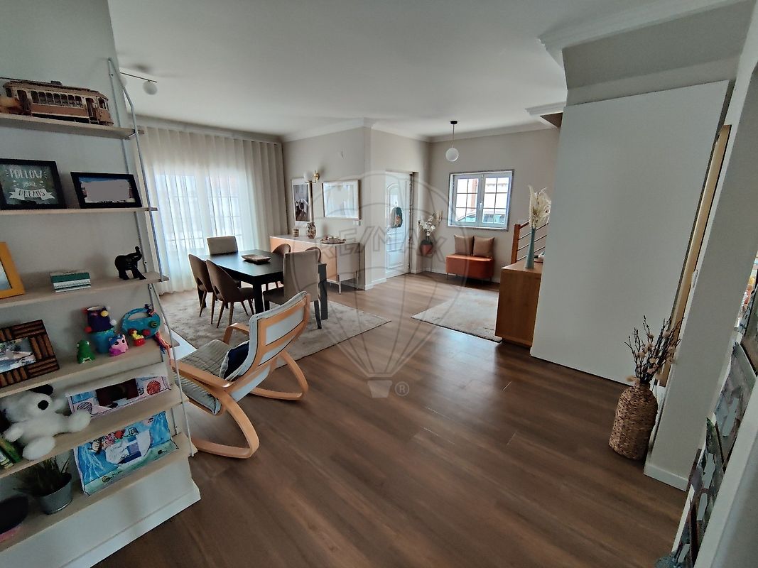 Moradia T4 à venda em Sintra