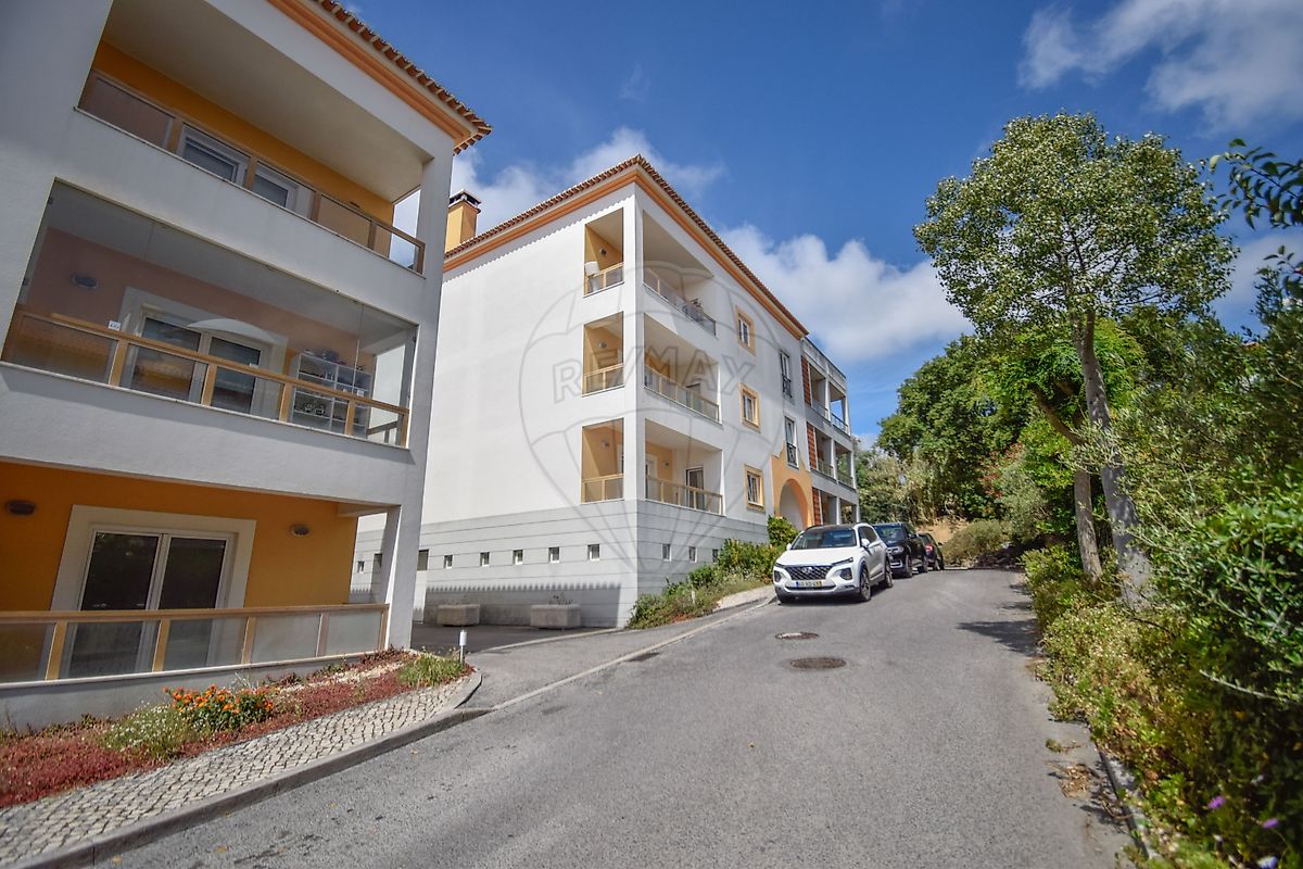 Apartamento T3 em Sintra (Santa Maria e São Miguel, São Martinho e São Pedro de Penaferrim) 3
