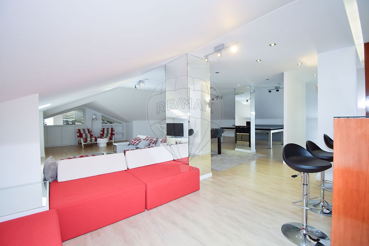 Apartamento T3 em Sintra (Santa Maria e São Miguel, São Martinho e São Pedro de Penaferrim) 36