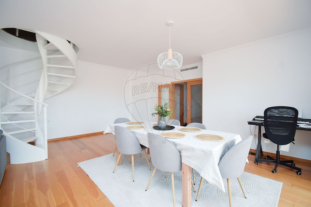 Apartamento T3 em Sintra (Santa Maria e São Miguel, São Martinho e São Pedro de Penaferrim) 28