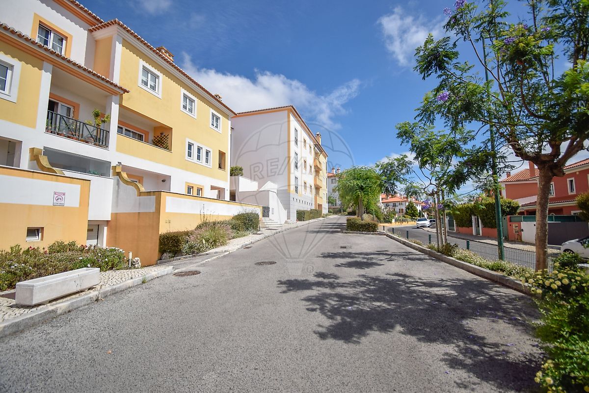 Apartamento T3 em Sintra (Santa Maria e São Miguel, São Martinho e São Pedro de Penaferrim) 2