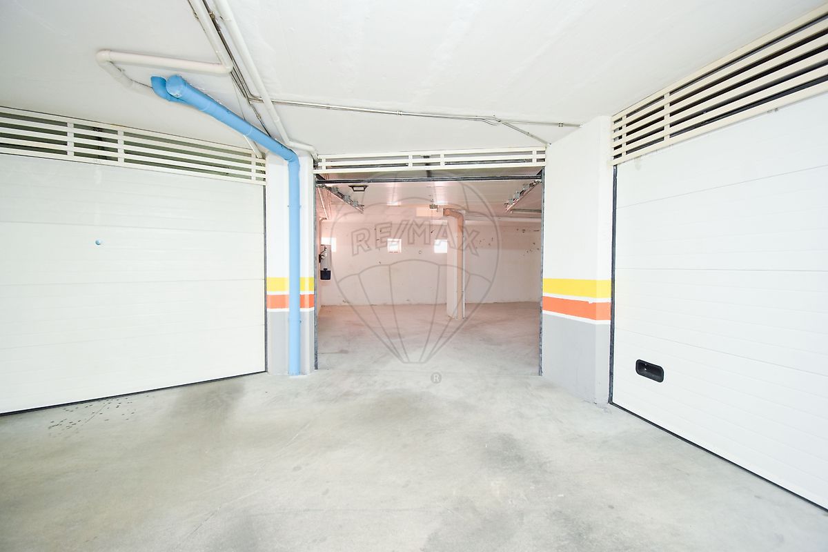 Apartamento T3 em Sintra (Santa Maria e São Miguel, São Martinho e São Pedro de Penaferrim) 43