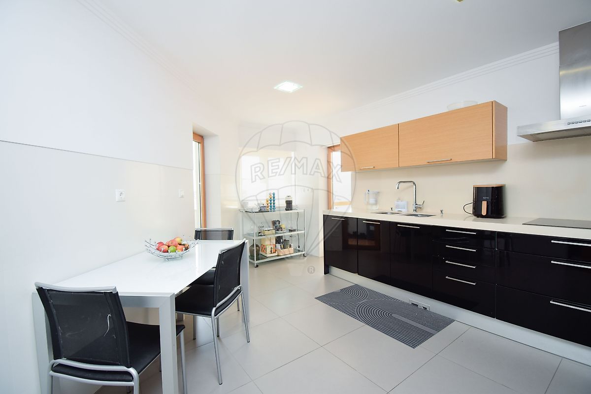 Apartamento T3 em Sintra (Santa Maria e São Miguel, São Martinho e São Pedro de Penaferrim) 29