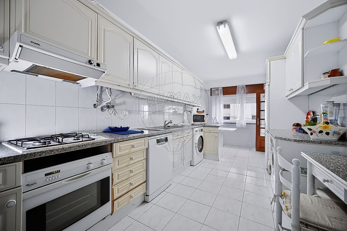 Apartamento T3 à venda em Massamá e Monte Abraão, Sintra — foto 4