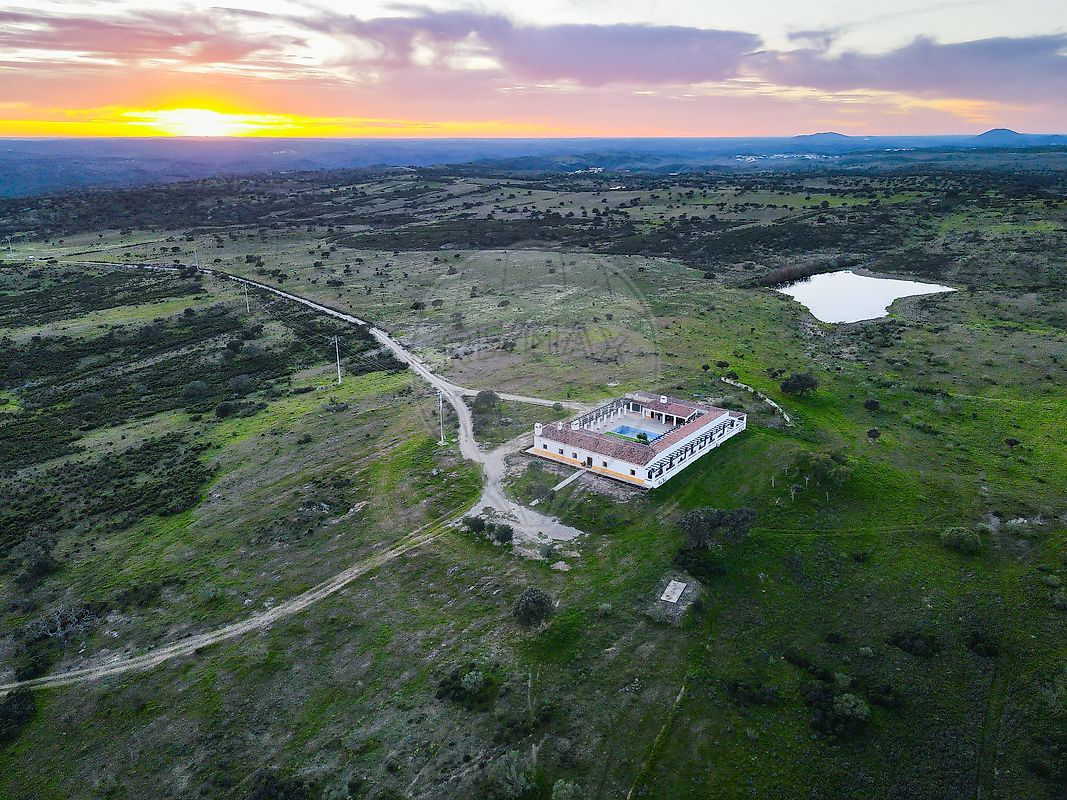 Quinta - Santana de Cambas, Mértola, Beja