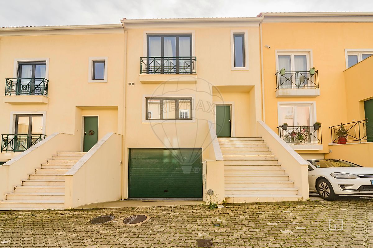 Moradia T2 à venda em Sintra