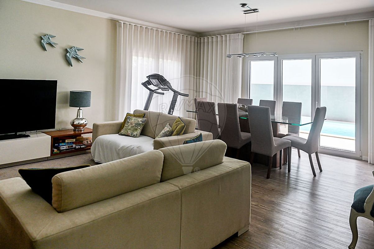 Moradia T4 à venda em Sintra