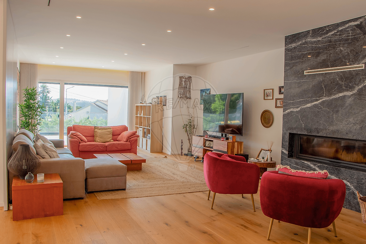 Apartamento T4 à venda em Sintra