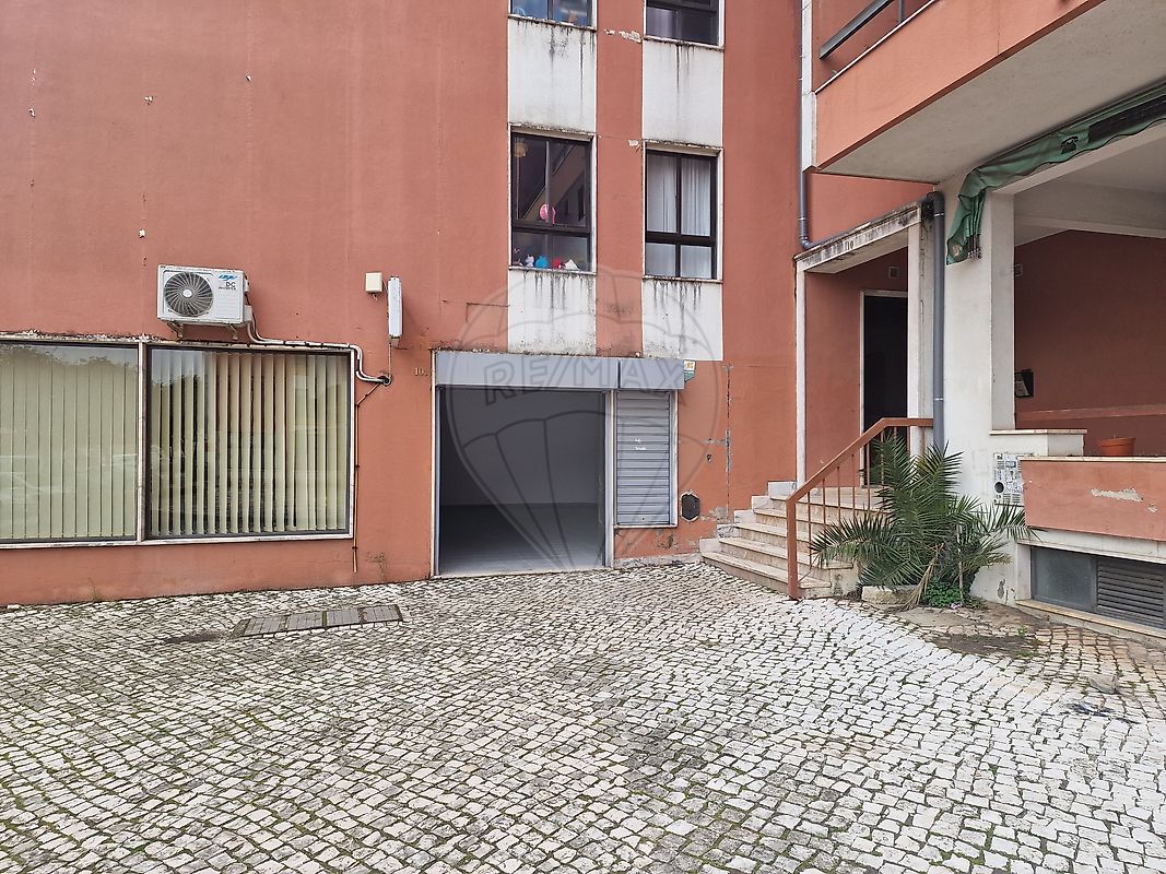 Apartamento T1 à venda em Sintra