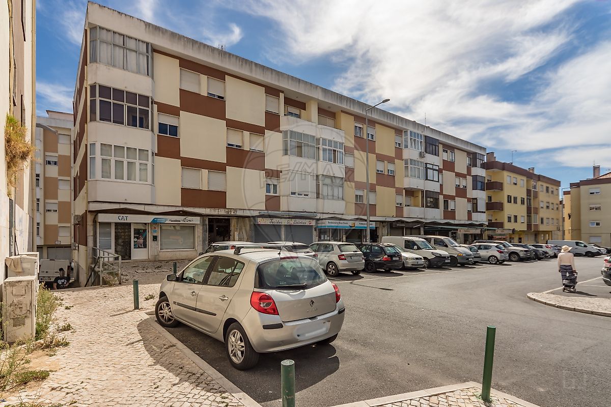 Apartamento T3 à venda em Sintra