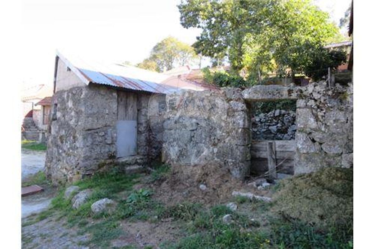 Moradia T0 para venda