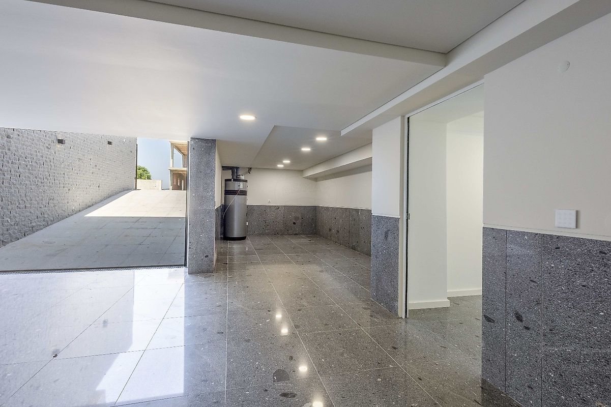 listing 123331056-950 picture-0