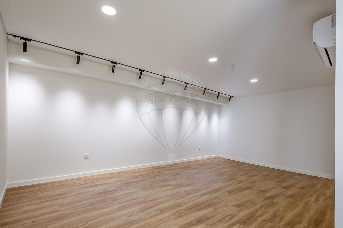 listing 123331056-957 picture-0